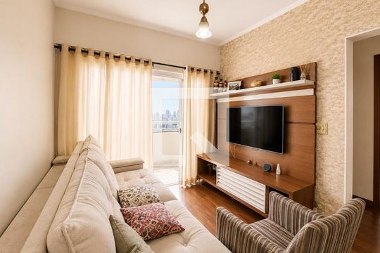 Sala de apartamento à venda com 2 quartos, 65m² em Vila Yara, Osasco