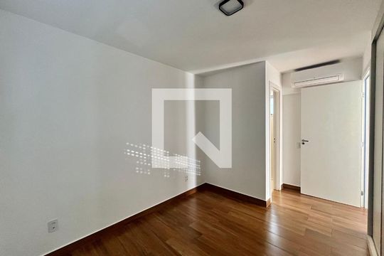 Suíte de apartamento para alugar com 3 quartos, 73m² em Loteamento Residencial Vila Bella Dom Pedro, Campinas