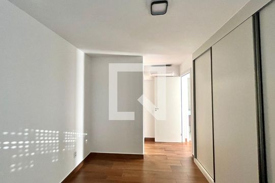 Suíte de apartamento para alugar com 3 quartos, 73m² em Loteamento Residencial Vila Bella Dom Pedro, Campinas