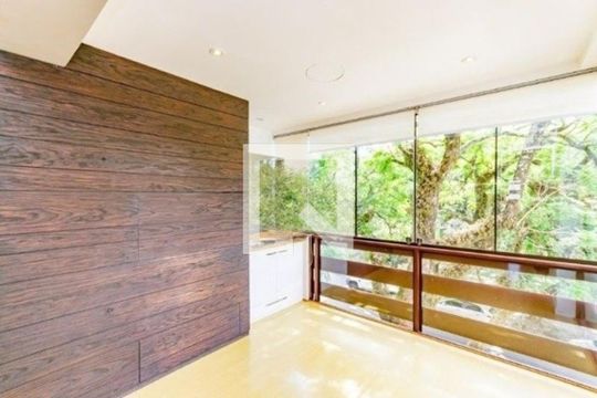 Varanda de apartamento para alugar com 2 quartos, 94m² em Passo d’Areia, Porto Alegre