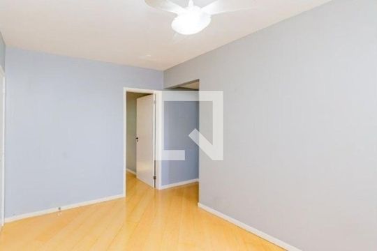Sala de apartamento para alugar com 2 quartos, 94m² em Passo d’Areia, Porto Alegre