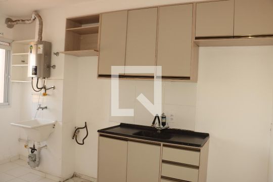 Apartamento para alugar com 2 quartos, 39m² em Cidade Satelite Santa Barbara, São Paulo