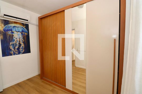 Quarto 2 de apartamento para alugar com 2 quartos, 39m² em Narandiba, Salvador