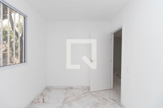 Quarto 1 de apartamento para alugar com 2 quartos, 38m² em Jardim Recanto Verde, São Paulo