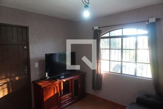 Casa para alugar com 4 quartos, 200m² em Parque Jaguari (fazendinha), Santana de Parnaíba