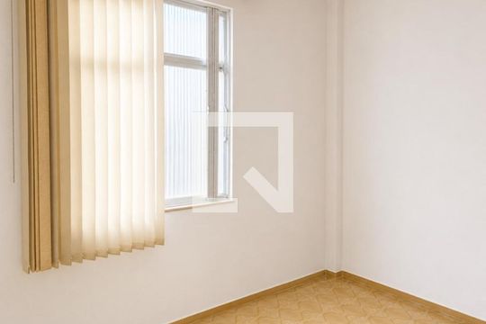 Quarto 2 de apartamento para alugar com 2 quartos, 50m² em Irajá, Rio de Janeiro