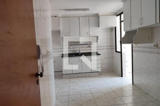 Cozinha de apartamento para alugar com 3 quartos, 99m² em Parque Residencial Aquarius, São José dos Campos