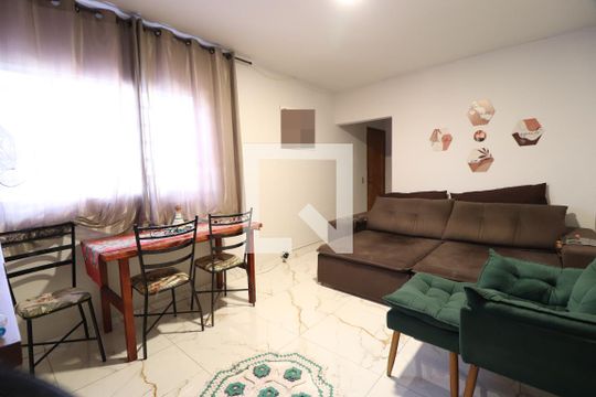 Apartamento para alugar com 3 quartos, 69m² em Santa Mônica, Uberlândia