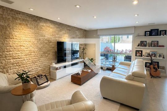 Sala de Estar de casa de condomínio para alugar com 4 quartos, 250m² em Tamboré, Santana de Parnaíba