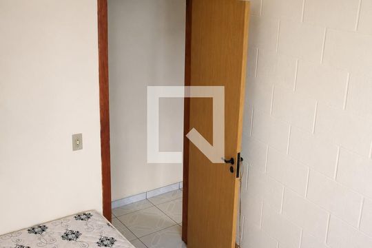 Quarto 1 de apartamento à venda com 2 quartos, 39m² em Olaria, Canoas