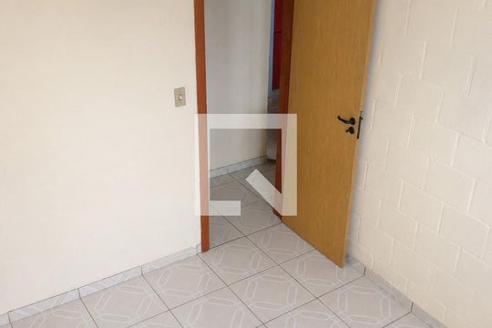 Quarto 2 de apartamento à venda com 2 quartos, 39m² em Olaria, Canoas