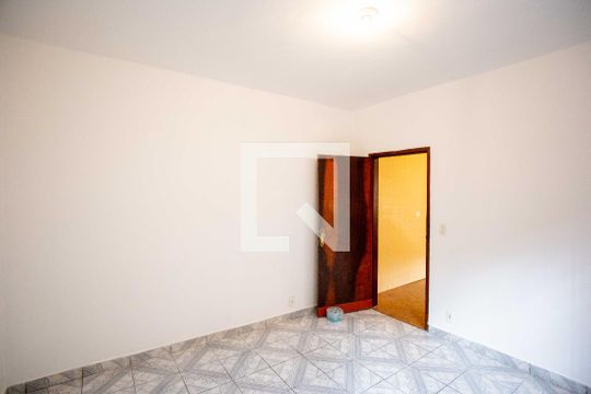 Quarto de casa para alugar com 1 quarto, 80m² em Centro, Diadema