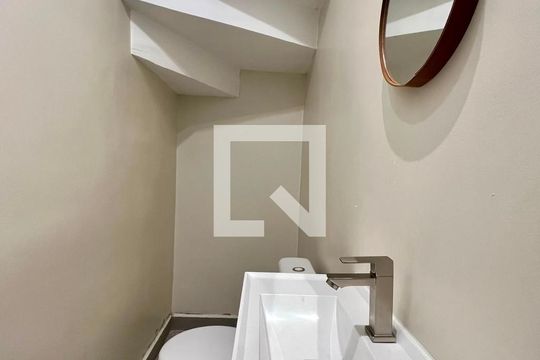 Lavabo de casa para alugar com 3 quartos, 249m² em Vila Nogueira, Campinas