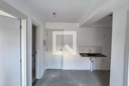 Sala de apartamento para alugar com 2 quartos, 38m² em Bonsucesso, Rio de Janeiro