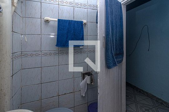 Banheiro de casa à venda com 1 quarto, 78m² em Vila Heliopolis, São Paulo
