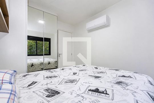 Quarto de apartamento à venda com 1 quarto, 47m² em Alto da Glória, Curitiba