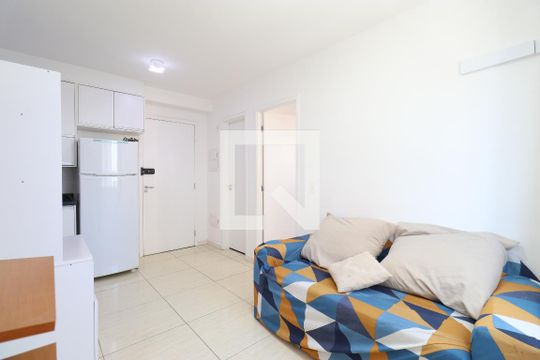 Sala/Cozinha/Área de serviço  de apartamento para alugar com 2 quartos, 53m² em Barra Funda, São Paulo