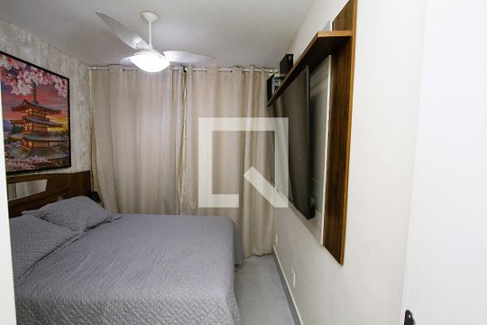 Quarto 1 de apartamento para alugar com 1 quarto, 94m² em Vila Amaral, Belo Horizonte