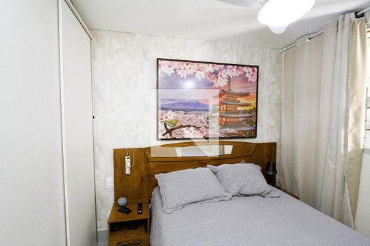 Quarto 1 de apartamento para alugar com 1 quarto, 94m² em Vila Amaral, Belo Horizonte