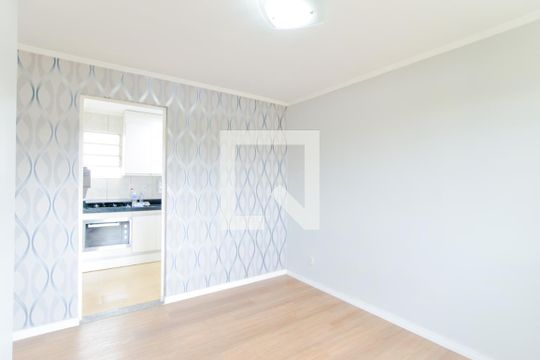 Sala de casa de condomínio para alugar com 2 quartos, 40m² em Residencial Parque Cumbica, Guarulhos
