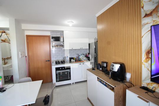 Apartamento para alugar com 3 quartos, 48m² em Vila Itaim, São Paulo