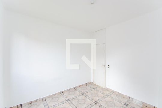 Quarto 1 de apartamento para alugar com 2 quartos, 56m² em Jardim Cocaia, Guarulhos