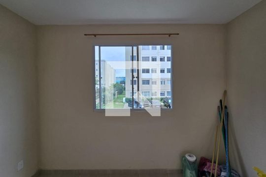 Quarto 02 de apartamento para alugar com 2 quartos, 46m² em Jardim Iv Centenario, Guarulhos