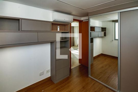 Apartamento à venda com 4 quartos, 130m² em Liberdade, Belo Horizonte