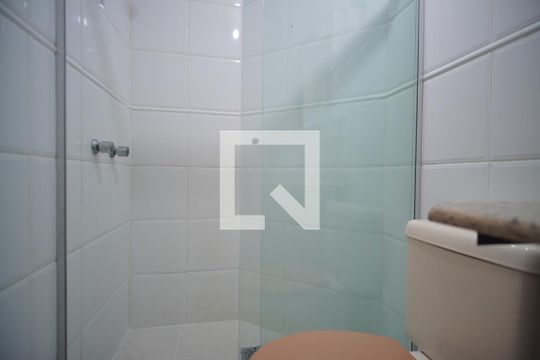 Banheiro da Suíte de apartamento para alugar com 2 quartos, 69m² em Jardim Itu, Porto Alegre