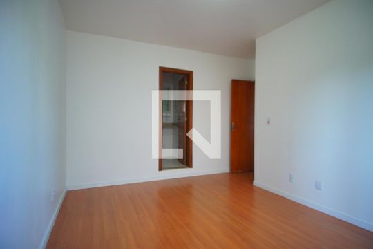 Suíte de apartamento para alugar com 2 quartos, 69m² em Jardim Itu, Porto Alegre
