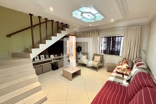 Sala de casa à venda com 4 quartos, 120m² em Vila Libanesa, São Paulo