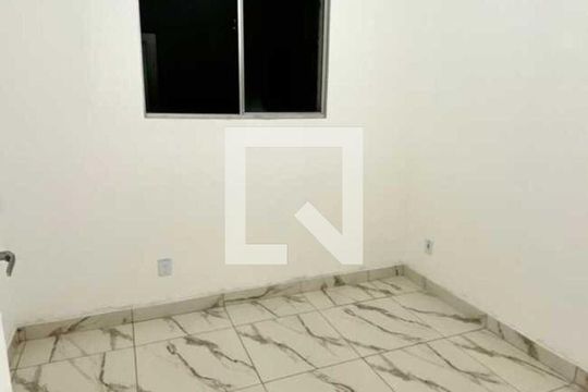 Apartamento para alugar com 2 quartos, 32m² em Vila Carmosina, São Paulo