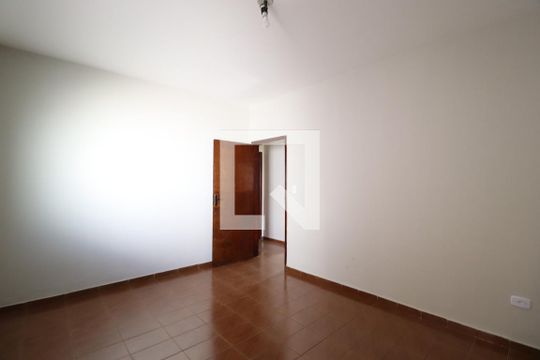 Quarto 2 de casa para alugar com 3 quartos, 120m² em Santa Mônica, Uberlândia