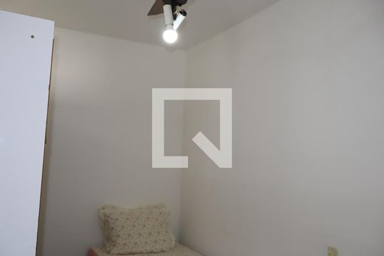 Quarto de casa para alugar com 1 quarto, 80m² em Quinta da Paineira, São Paulo
