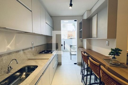 Cozinha de apartamento para alugar com 3 quartos, 93m² em Paquetá, Belo Horizonte