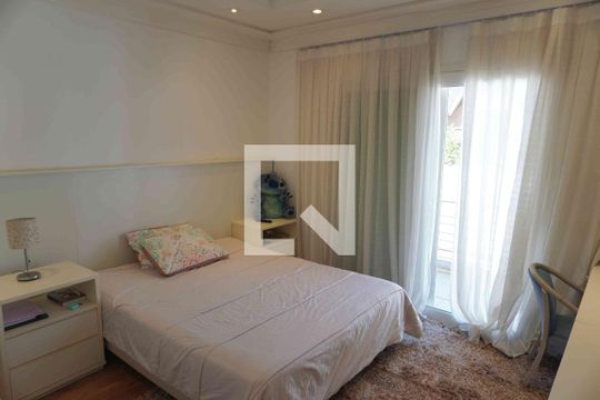 Suite 1 de casa de condomínio à venda com 3 quartos, 350m² em Alphaville, Santana de Parnaíba