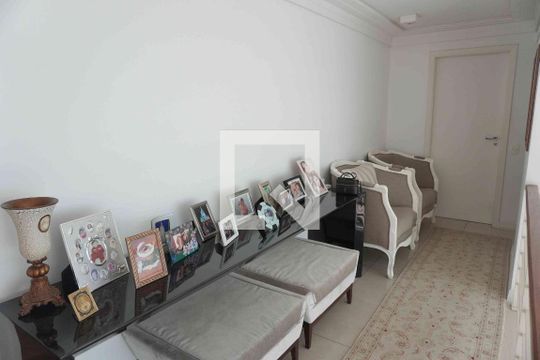 Acesso aos Quartos de casa de condomínio à venda com 3 quartos, 350m² em Alphaville, Santana de Parnaíba