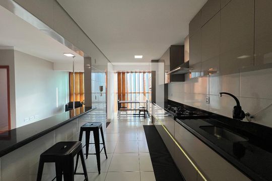 Cozinha de apartamento à venda com 3 quartos, 220m² em Cabral, Contagem