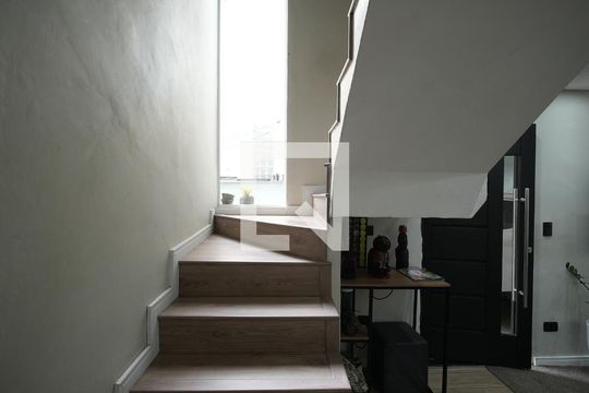 Sala de casa à venda com 3 quartos, 180m² em Vila Linda, Santo André