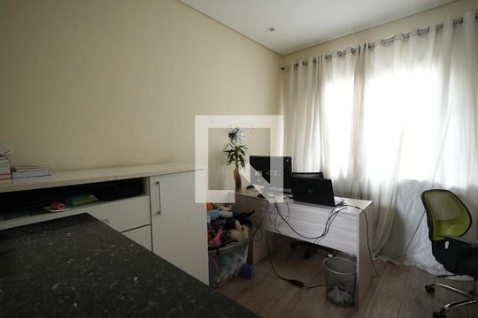 Quarto 2 de casa à venda com 3 quartos, 180m² em Vila Linda, Santo André