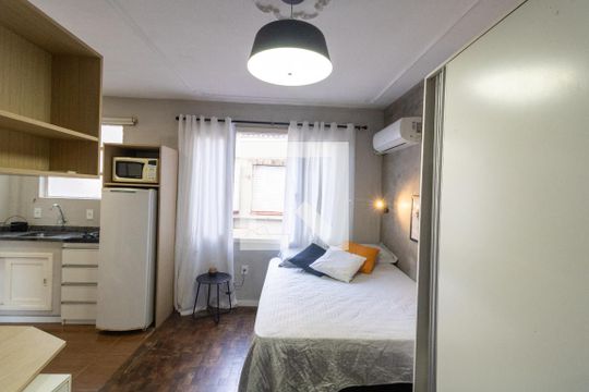 Studio de kitnet/studio à venda com 1 quarto, 25m² em Centro Histórico, Porto Alegre