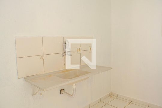 Cozinha de casa de condomínio à venda com 2 quartos, 76m² em Residencial Brisas do Cerrado, Goiânia