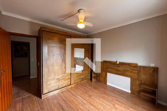 Suíte  de casa de condomínio à venda com 3 quartos, 110m² em Parque Fernao Dias, Barueri