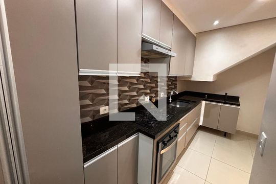 Cozinha de casa de condomínio à venda com 3 quartos, 110m² em Parque Fernao Dias, Barueri