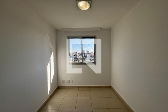 Apartamento à venda com 3 quartos, 67m² em Serrano, Belo Horizonte