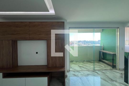 Apartamento à venda com 3 quartos, 67m² em Serrano, Belo Horizonte