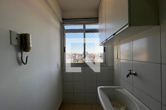 Apartamento à venda com 3 quartos, 67m² em Serrano, Belo Horizonte