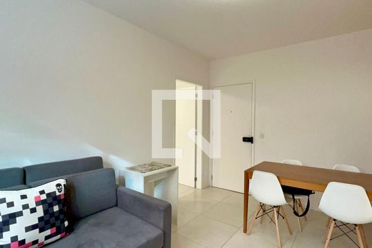 Sala de apartamento para alugar com 1 quarto, 45m² em Sumaré, São Paulo