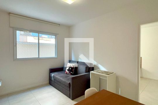 Sala de apartamento para alugar com 1 quarto, 45m² em Sumaré, São Paulo