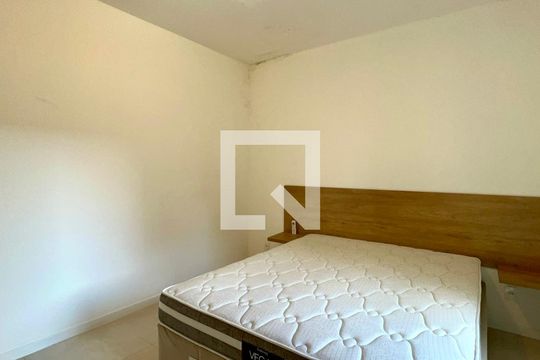 Quarto 1 de apartamento para alugar com 2 quartos, 71m² em Sumaré, São Paulo